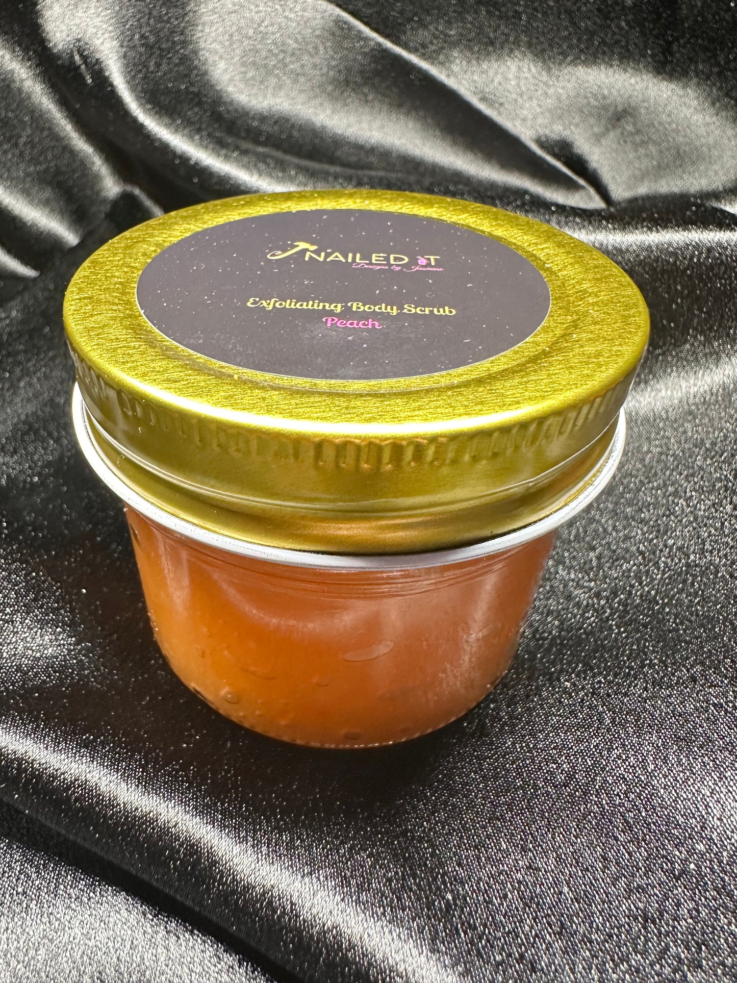 Exfoliating Hand & Body Scrub