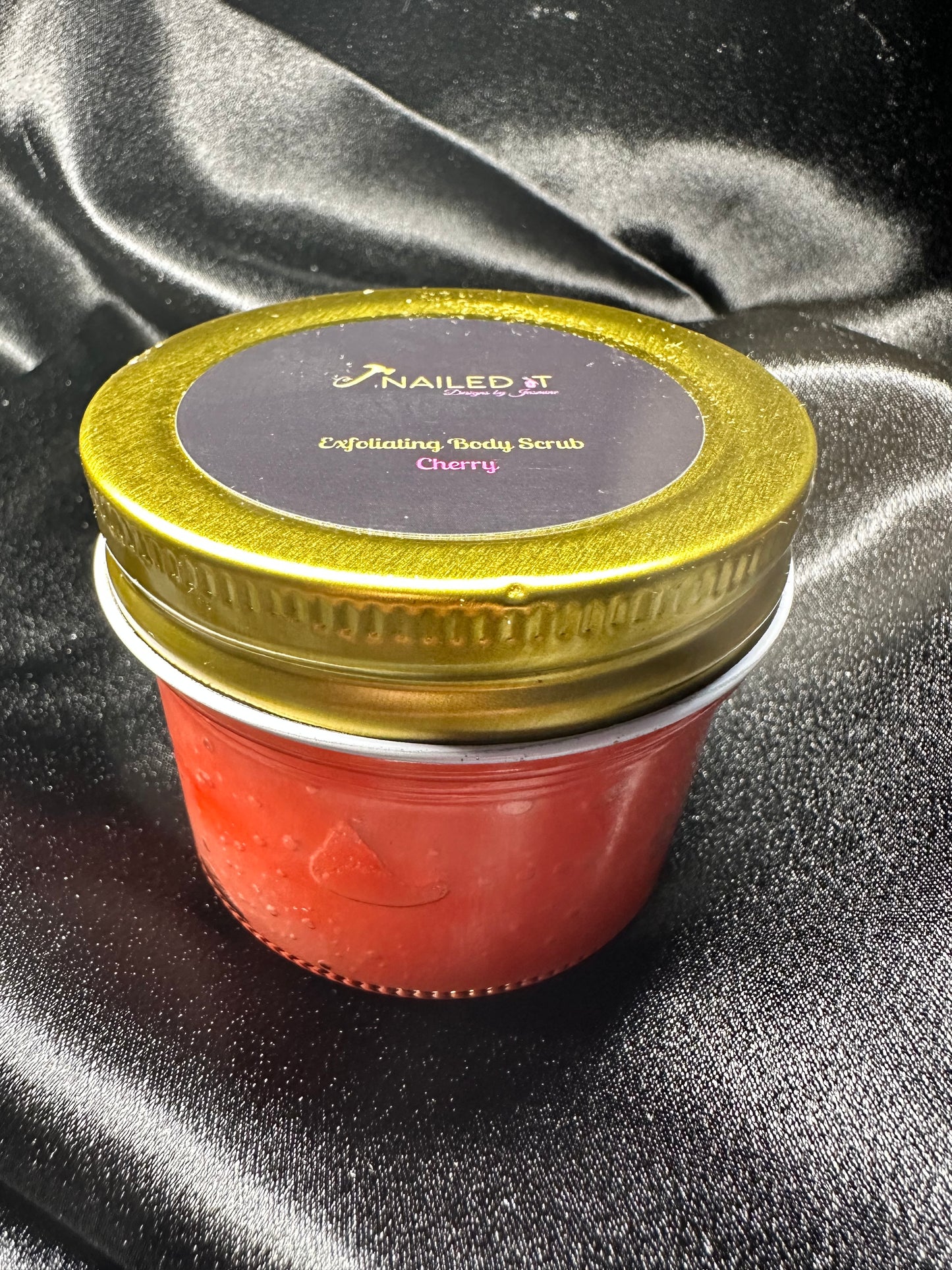 Exfoliating Hand & Body Scrub