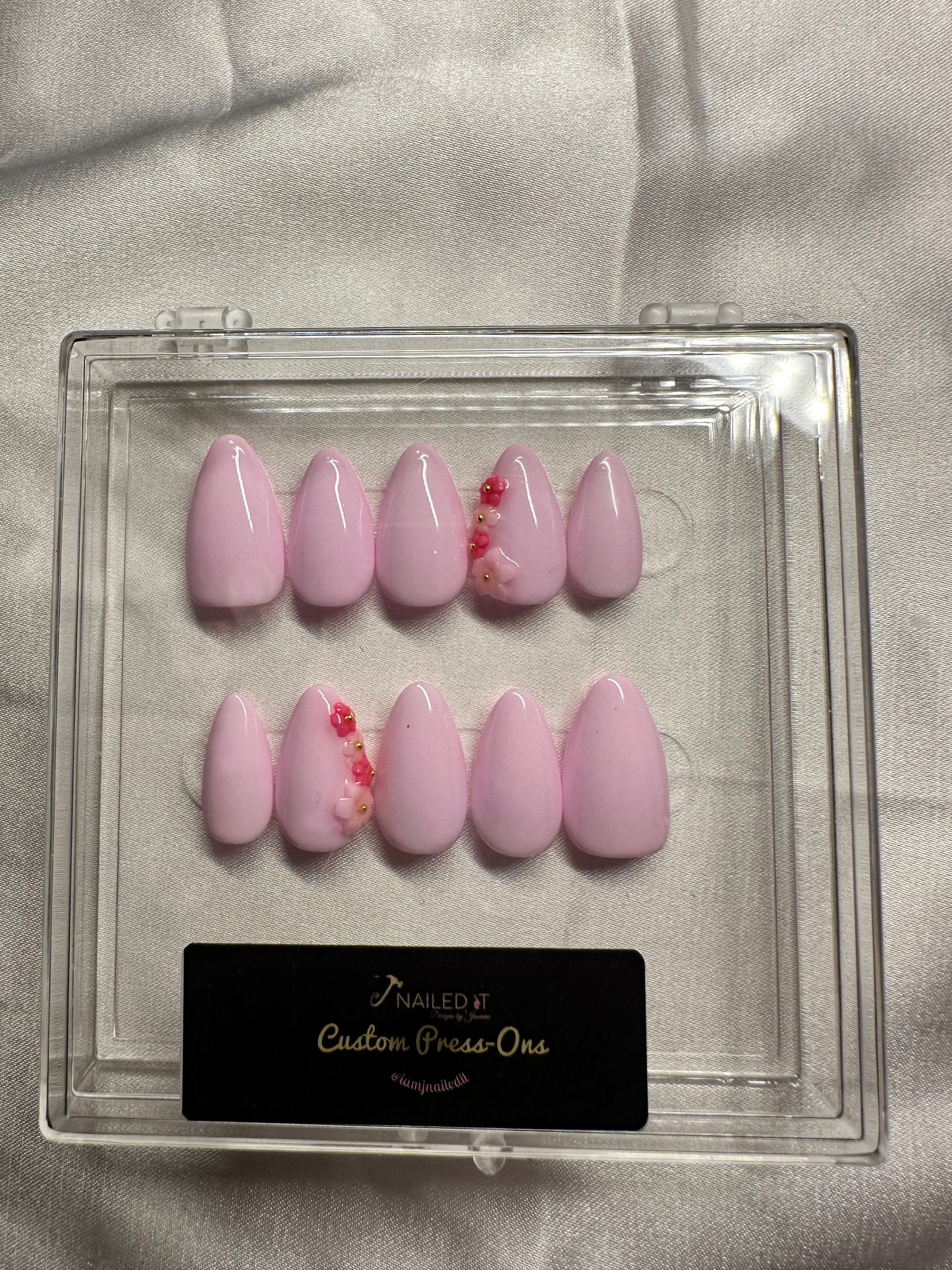 Pink w/Accent Nail