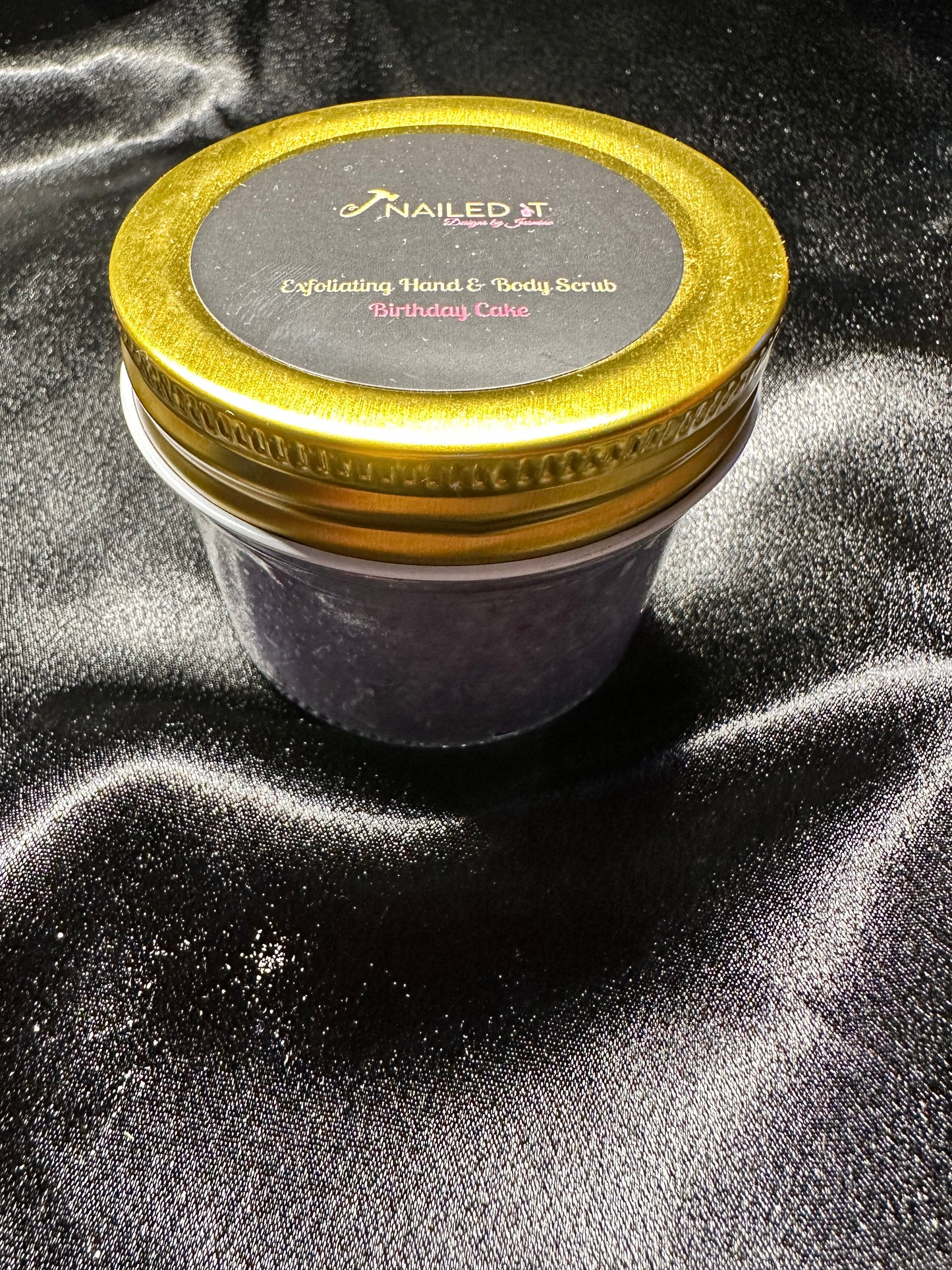 Exfoliating Hand & Body Scrub